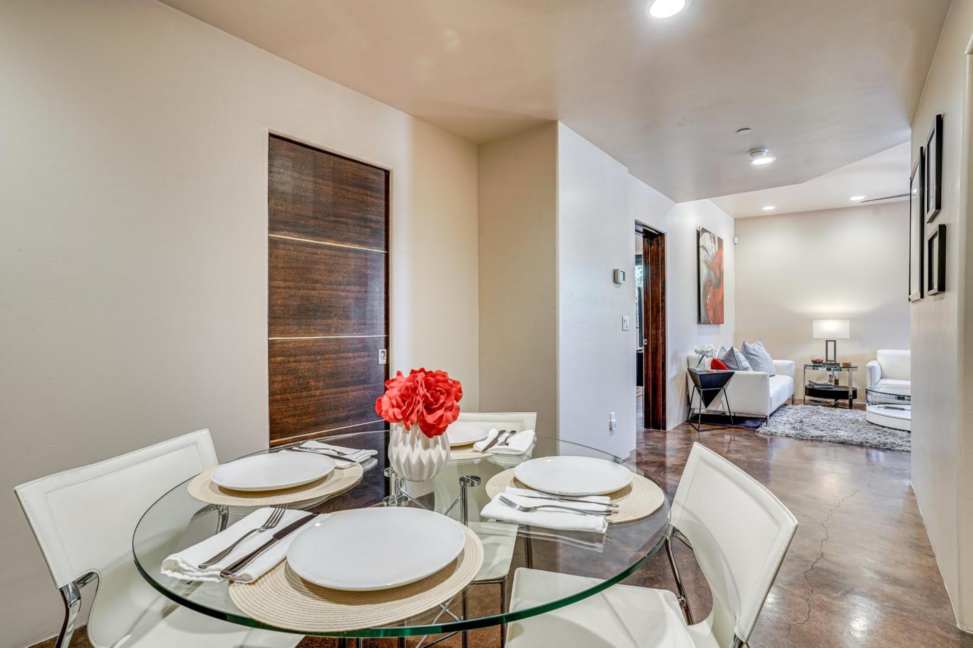 Sedona Couples Retreat With Patio Walk To Trails!アパートメント エクステリア 写真