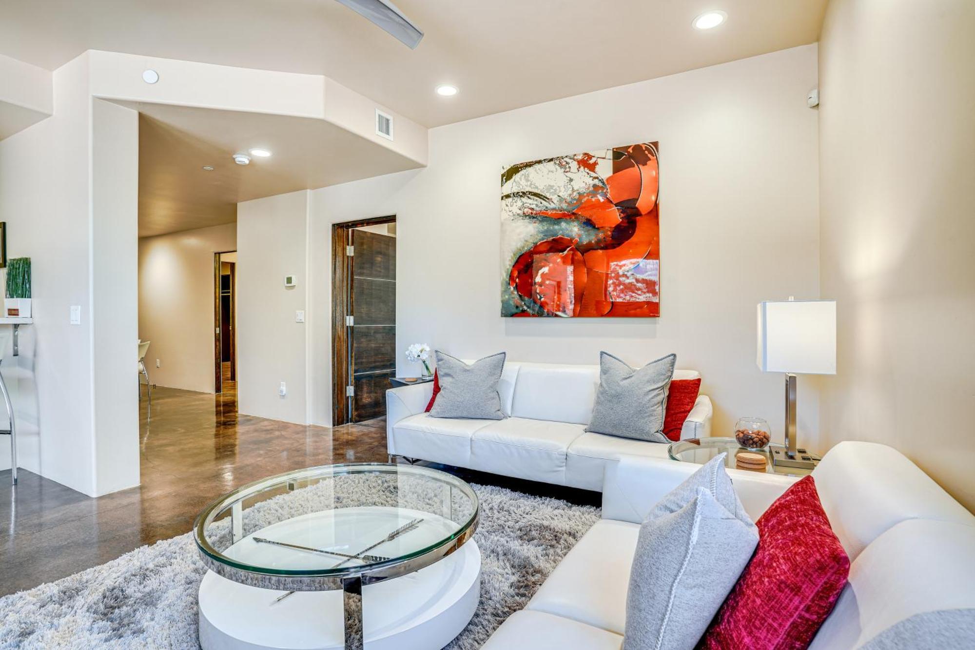 Sedona Couples Retreat With Patio Walk To Trails!アパートメント エクステリア 写真